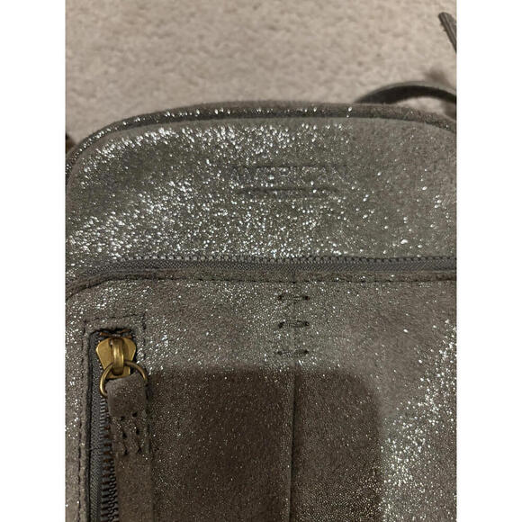 LIKE NEW American Leather Co Shimmery Gunmetal Crossbody Bag - Picture 2 of 8